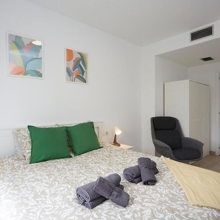 Three Bedroom Two Bathroom Apartment Close To Beach Barcelona Eksteriør bilde