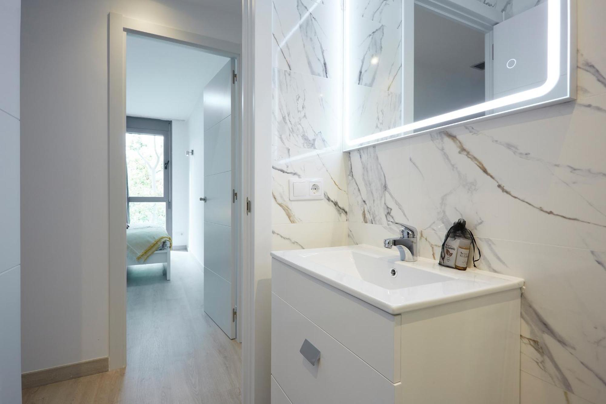 Three Bedroom Two Bathroom Apartment Close To Beach Barcelona Eksteriør bilde