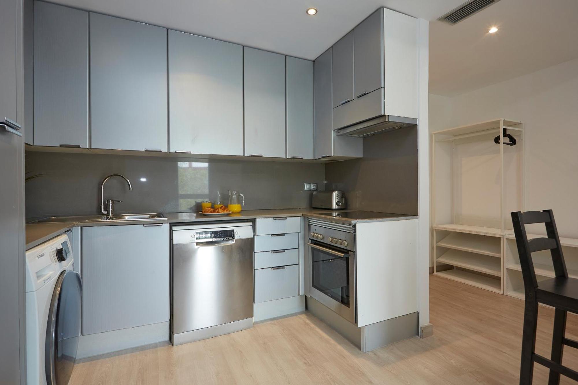 Three Bedroom Two Bathroom Apartment Close To Beach Barcelona Eksteriør bilde